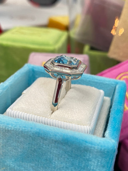 3.20 Carat Aquamarine and 1.19ctw Natural Diamond Ring in Platinum