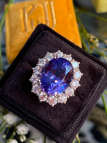 9.40 Carat Oval Cut Tanzanite and 2.02ctw Natural Diamond Cocktail Ring in 18ct Gold