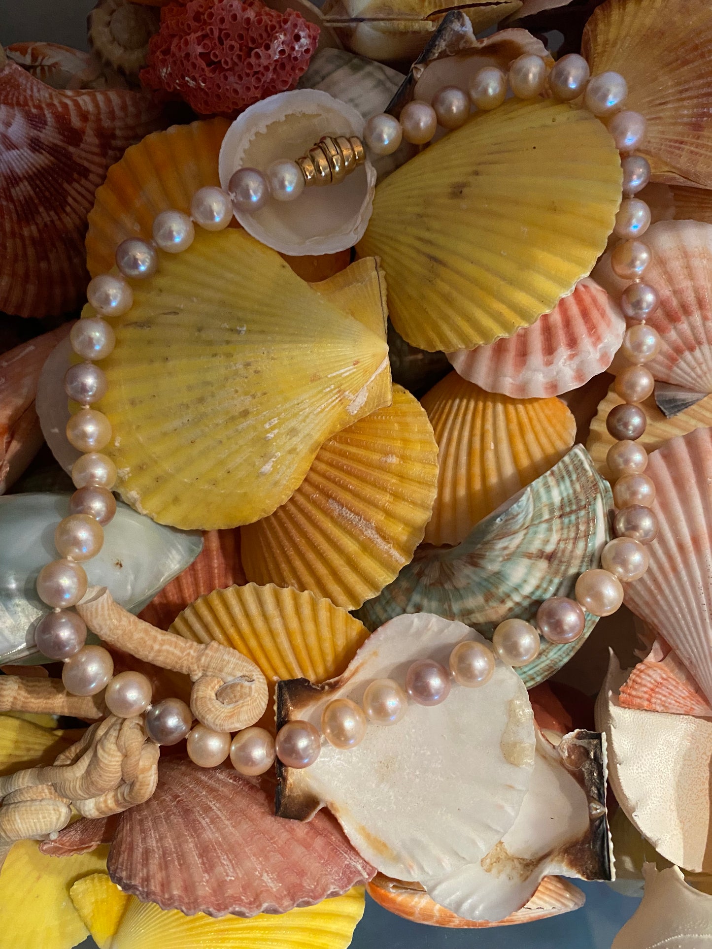 Cultured Pearl Necklace with 18ct Yellow Gold Clasp