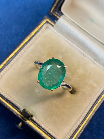 3.50 Carat Emerald Solitaire Ring in 18ct Yellow Gold