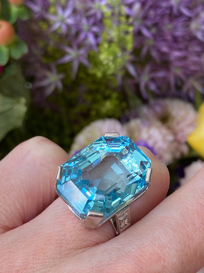 32.00 Carat Vintage Aquamarine Ring in 18ct White Gold