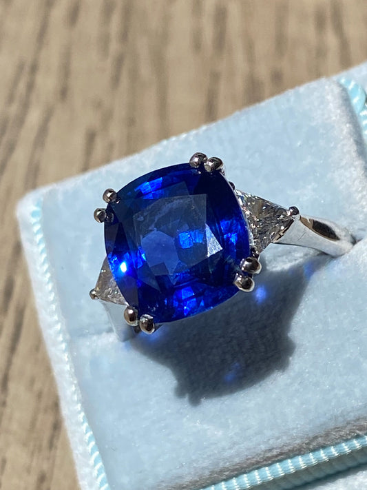 7.82 Carat GIA Certified Blue Ceylon Sapphire and Natural Diamond Engagement Ring in Platinum