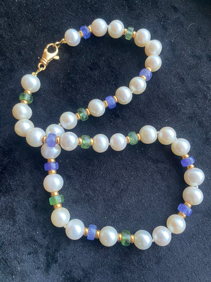 Cultured Pearl, Emerald, and Sapphire Necklace with 18ct Yellow Gold Clasp