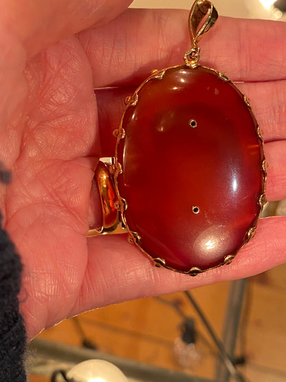 Vintage Carnelian and Ruby Cameo Pendant in 9ct Yellow Gold