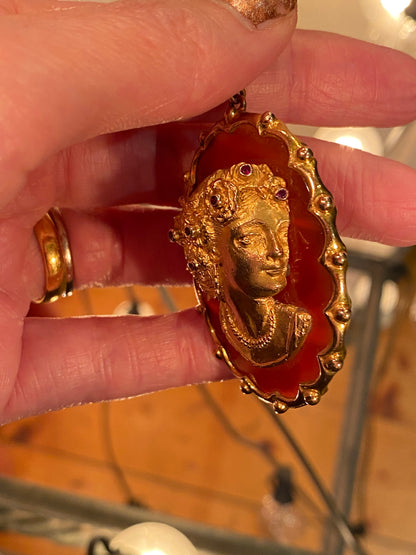 Vintage Carnelian and Ruby Cameo Pendant in 9ct Yellow Gold