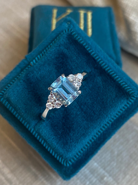 Vintage 1.50 Carat Aquamarine and Natural Diamond Ring in 18ct White Gold