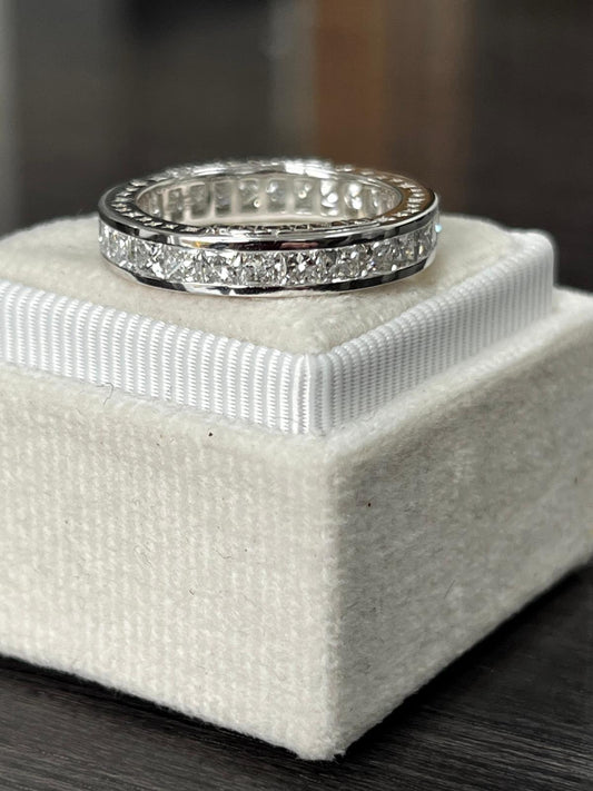 4.00ctw Diamond Channel Set Full Eternity Ring - Strength