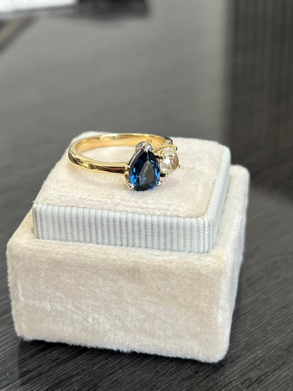 1.49 CTW Antique Diamond and Blue Sapphire Toi et Moi Ring in 18ct Gold