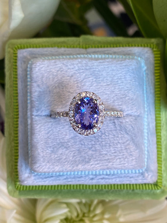 1.15 Carat Oval Cut Tanzanite and 0.40ctw Natural Diamond Ring in Platinum