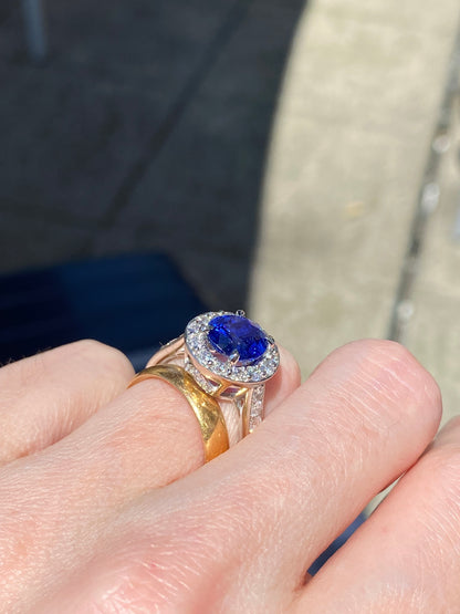 3.01 Carat Blue Ceylon Sapphire and Natural Diamond Halo Ring in Platinum