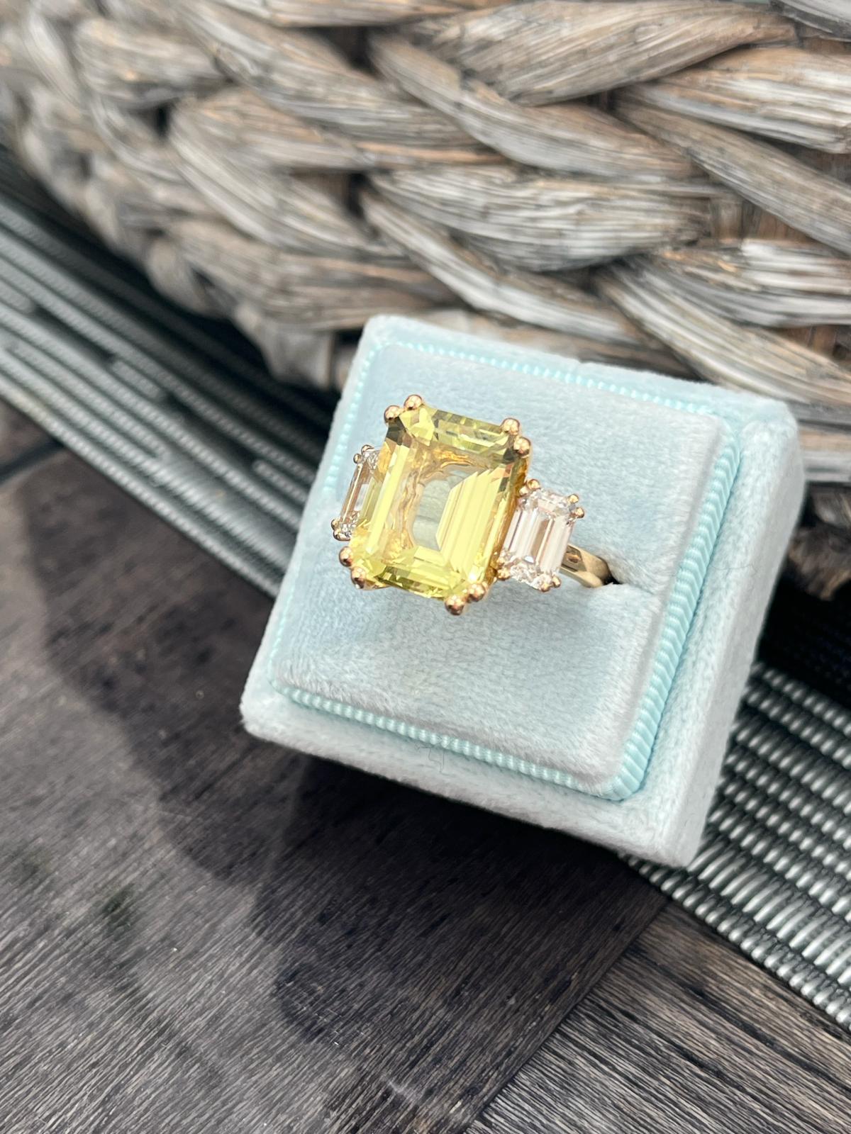 7.50 Carat Emerald Cut Yellow Aquamarine and 2.00ctw Diamond Ring in 18ct Yellow Gold