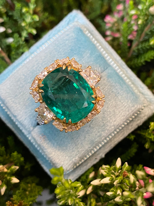 8.75 Carat Cushion Cut Zambian Emerald and 2.53 CTW Natural Diamond Halo Ring in Platinum and 18ct Yellow Gold