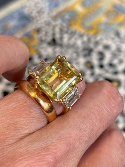 7.50 Carat Emerald Cut Yellow Aquamarine and 2.00ctw Diamond Ring in 18ct Yellow Gold