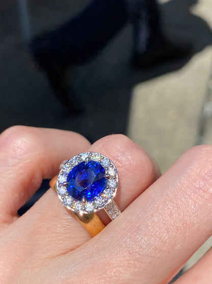 3.01 Carat Blue Ceylon Sapphire and Natural Diamond Halo Ring in Platinum