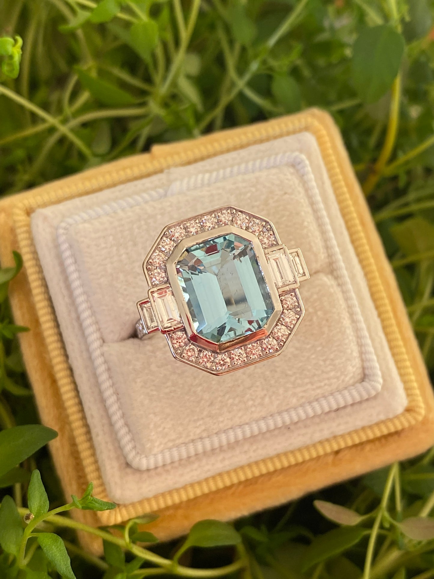 3.64 Carat Aquamarine and 1.00ctw Natural Diamond Ring in Platinum