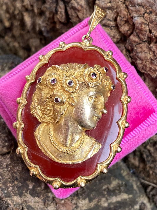 Vintage Carnelian and Ruby Cameo Pendant in 9ct Yellow Gold