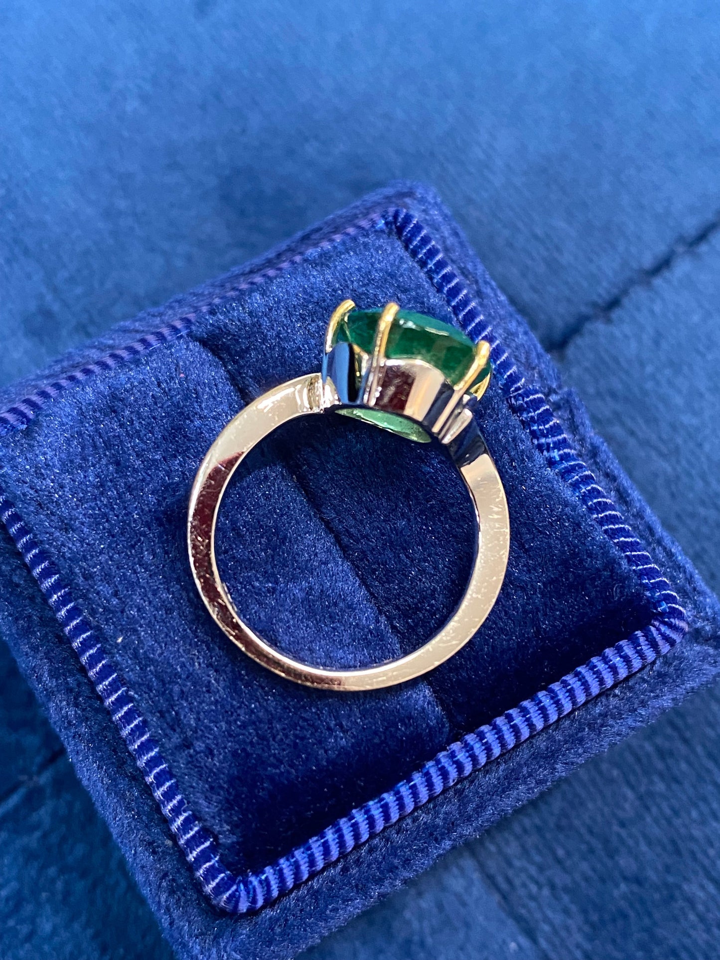 3.50 Carat Emerald Solitaire Ring in 18ct Yellow Gold