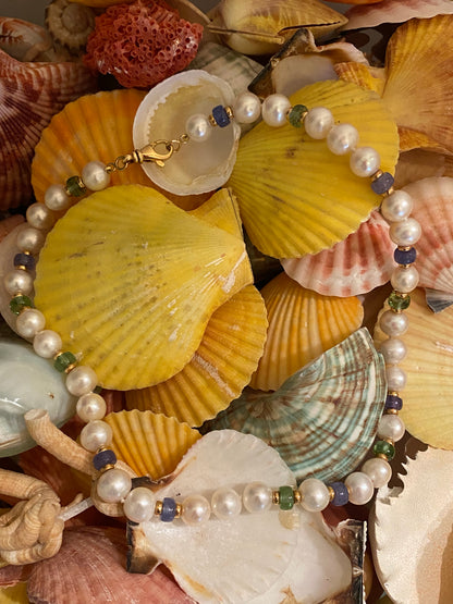 Cultured Pearl, Emerald, and Sapphire Necklace with 18ct Yellow Gold Clasp