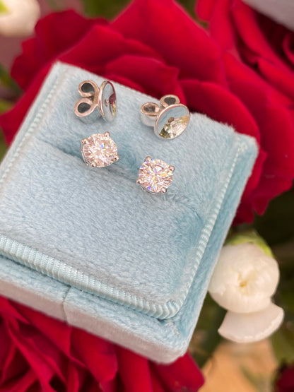 1.00 CTW Moissanite Stud Earrings