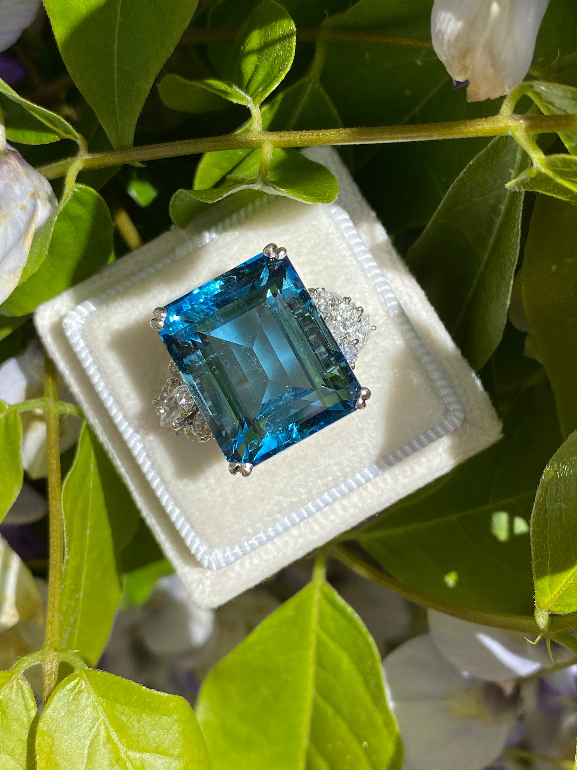 19.50 Carat Emerald Cut Aquamarine and Diamond Vintage Cocktail Ring 