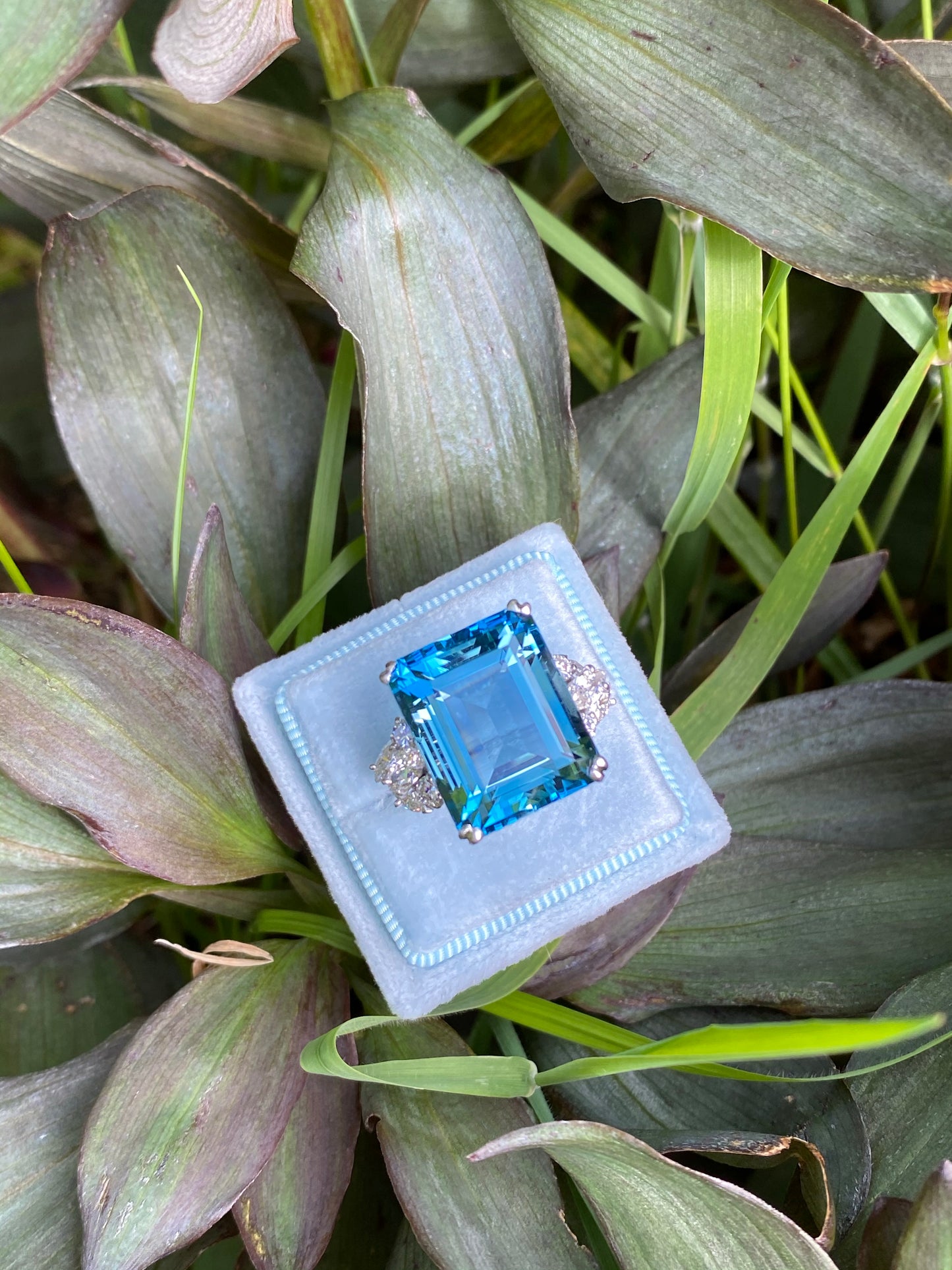 19.50 Carat Aquamarine and Diamond Vintage Cocktail Ring in Platinum