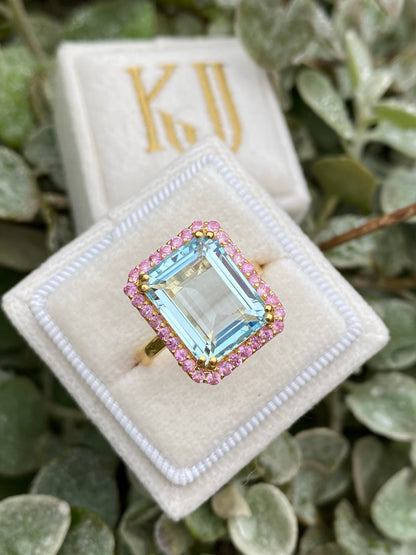 6 Carat Aquamarine and Pink Sapphire Halo Cocktail Engagement Ring in Yellow Gold 