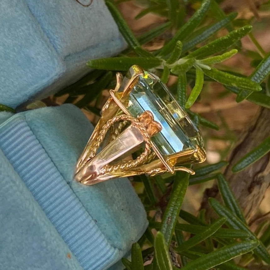 25 Carat Vintage Aquamarine Ring in 18ct Yellow Gold