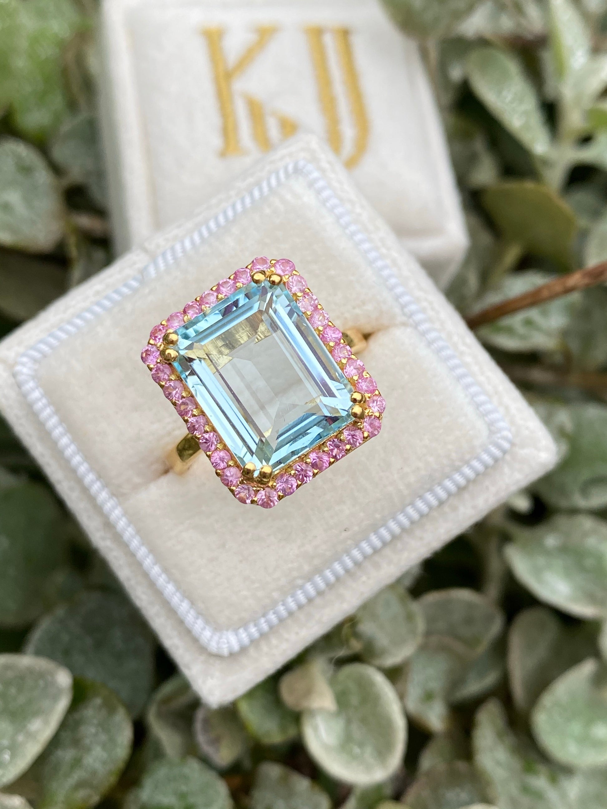 6 Carat Aquamarine and Pink Sapphire Halo Cocktail Engagement Ring in Yellow Gold 