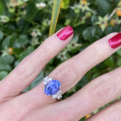 4.98 Carat Colour Change Sapphire and Diamond Ring 