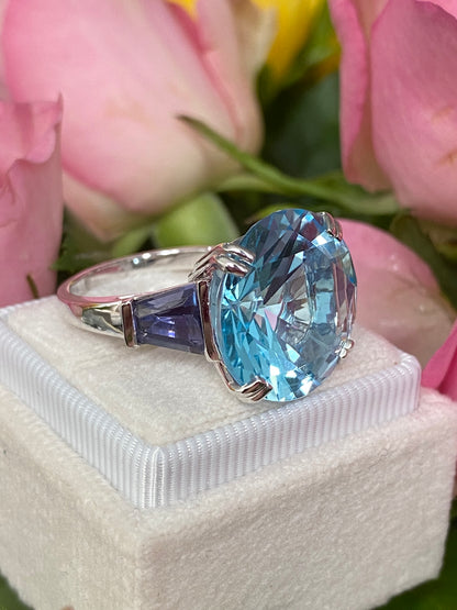 Fabulous French Blue Topaz and Iolite Ring in 18ct White Gold