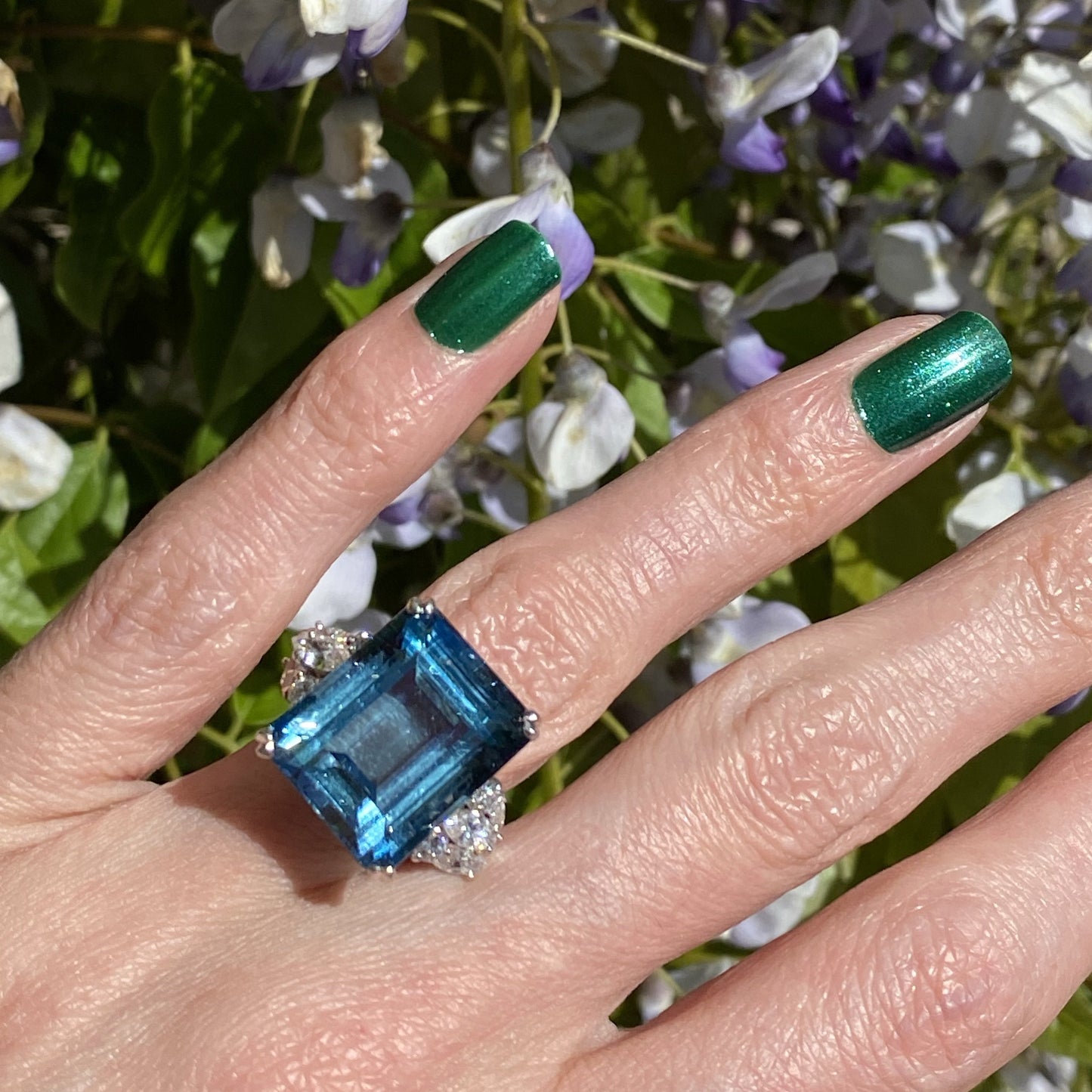 19.50 Carat Aquamarine and Diamond Vintage Cocktail Ring in Platinum