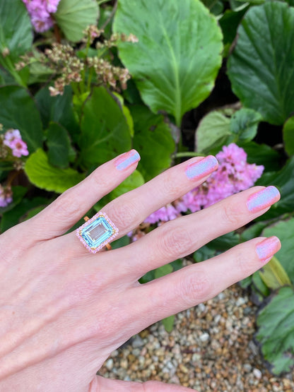 6 Carat Aquamarine and Pink Sapphire Halo Cocktail Engagement Ring in Yellow Gold 