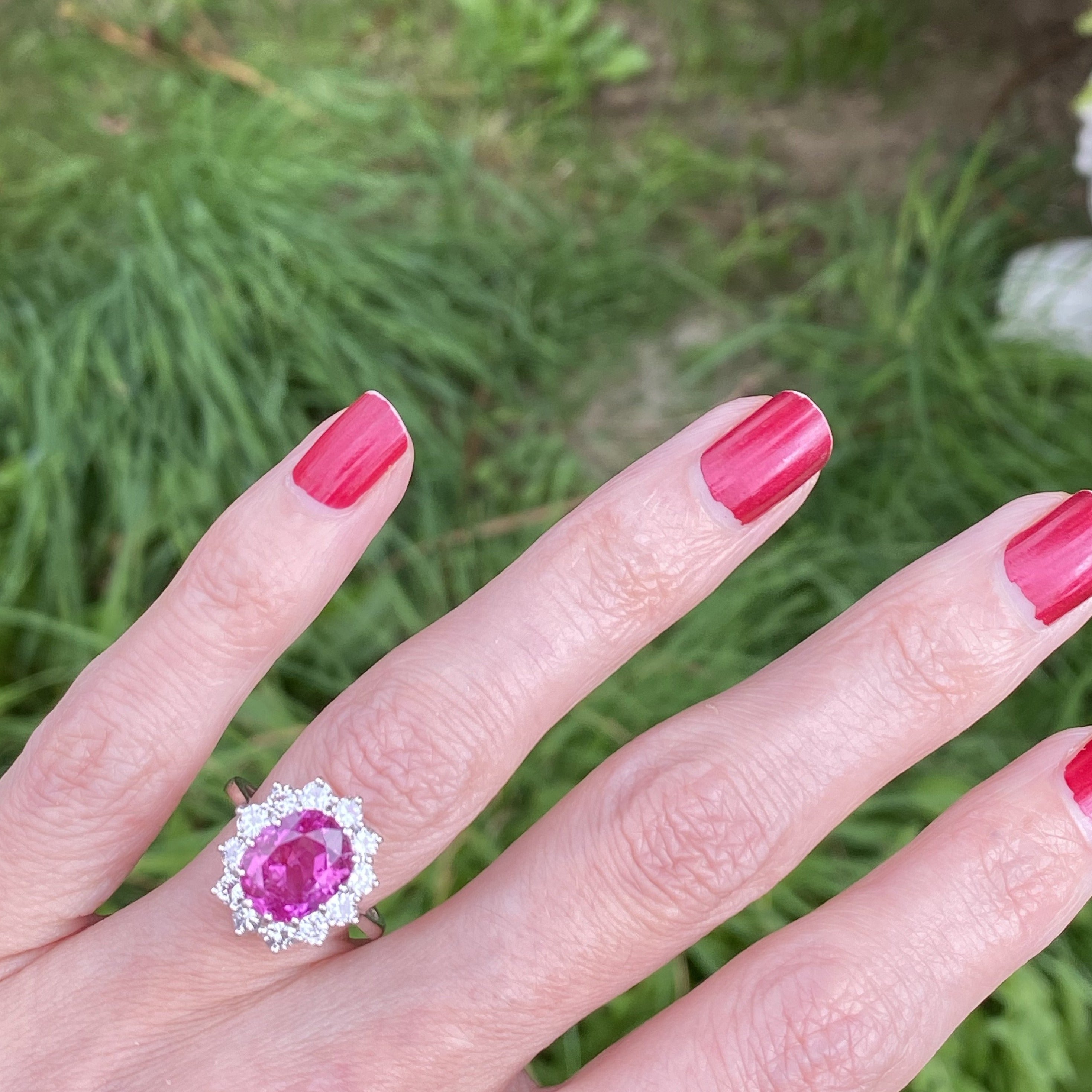 Natural Faceted Oval Pink hot Sapphire Gemstone .68CT